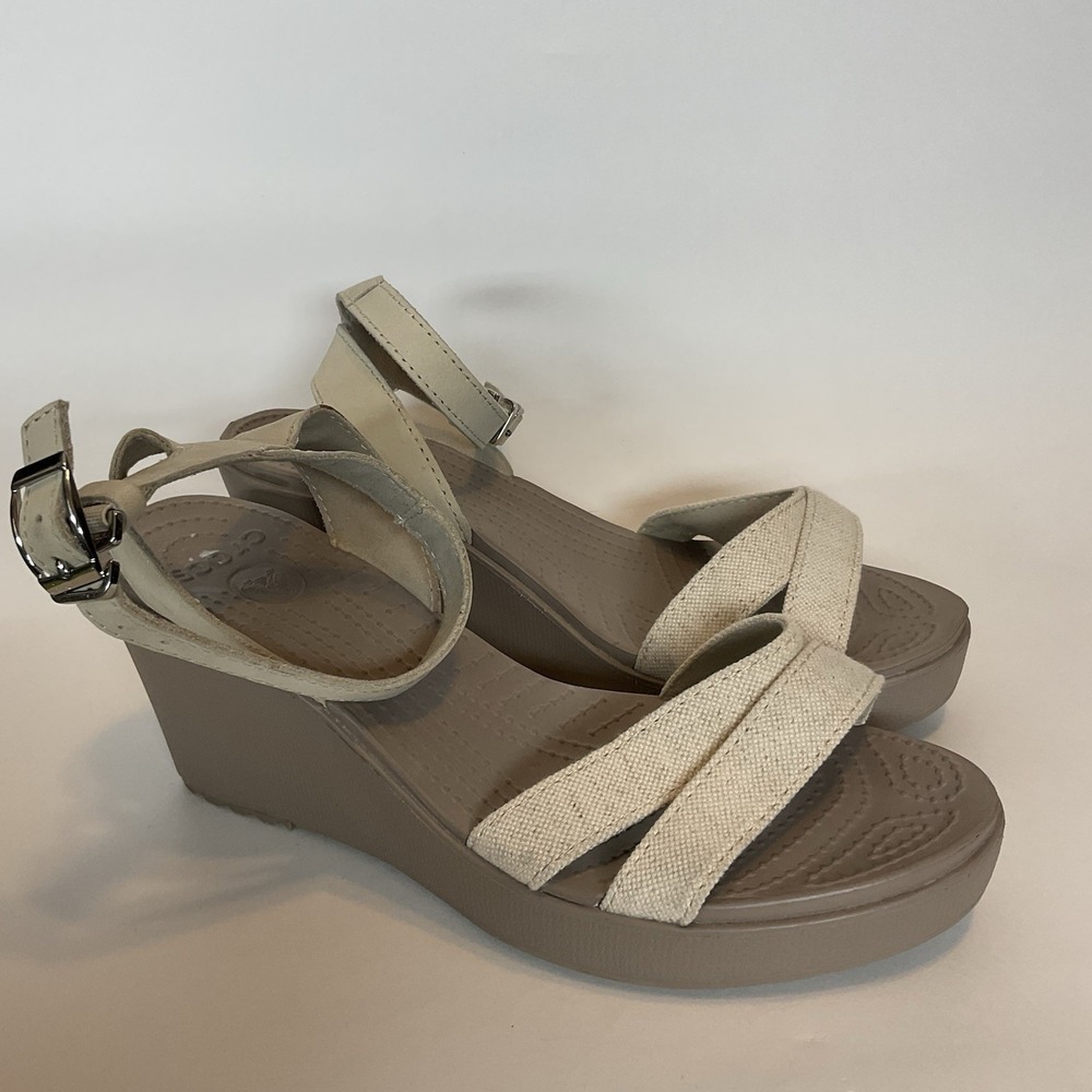 CROCS Leigh II Ankle Strap Wedge Platform Sandals Women's Size 9 Cream Beige